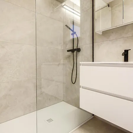 Apartment 2 Bedroom Lovely In Ostende